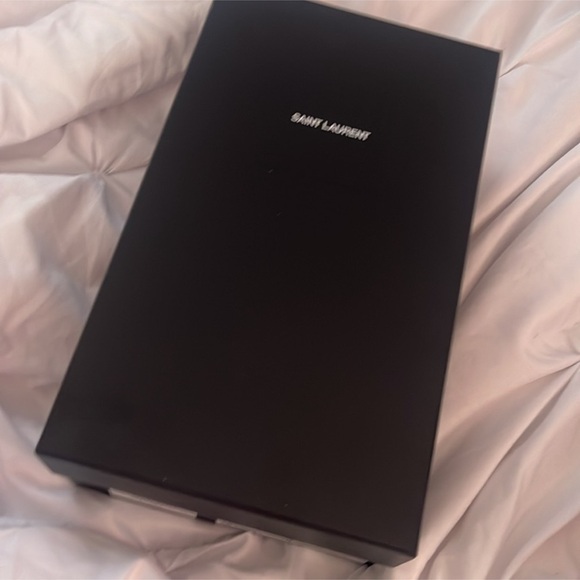 Saint Laurent
Women's Carine Slingback Pumps in Patent Leather black size 35 - Picture 14 of 15